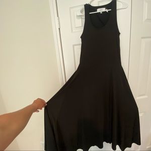 TEXTILE Elizabeth and James dress
